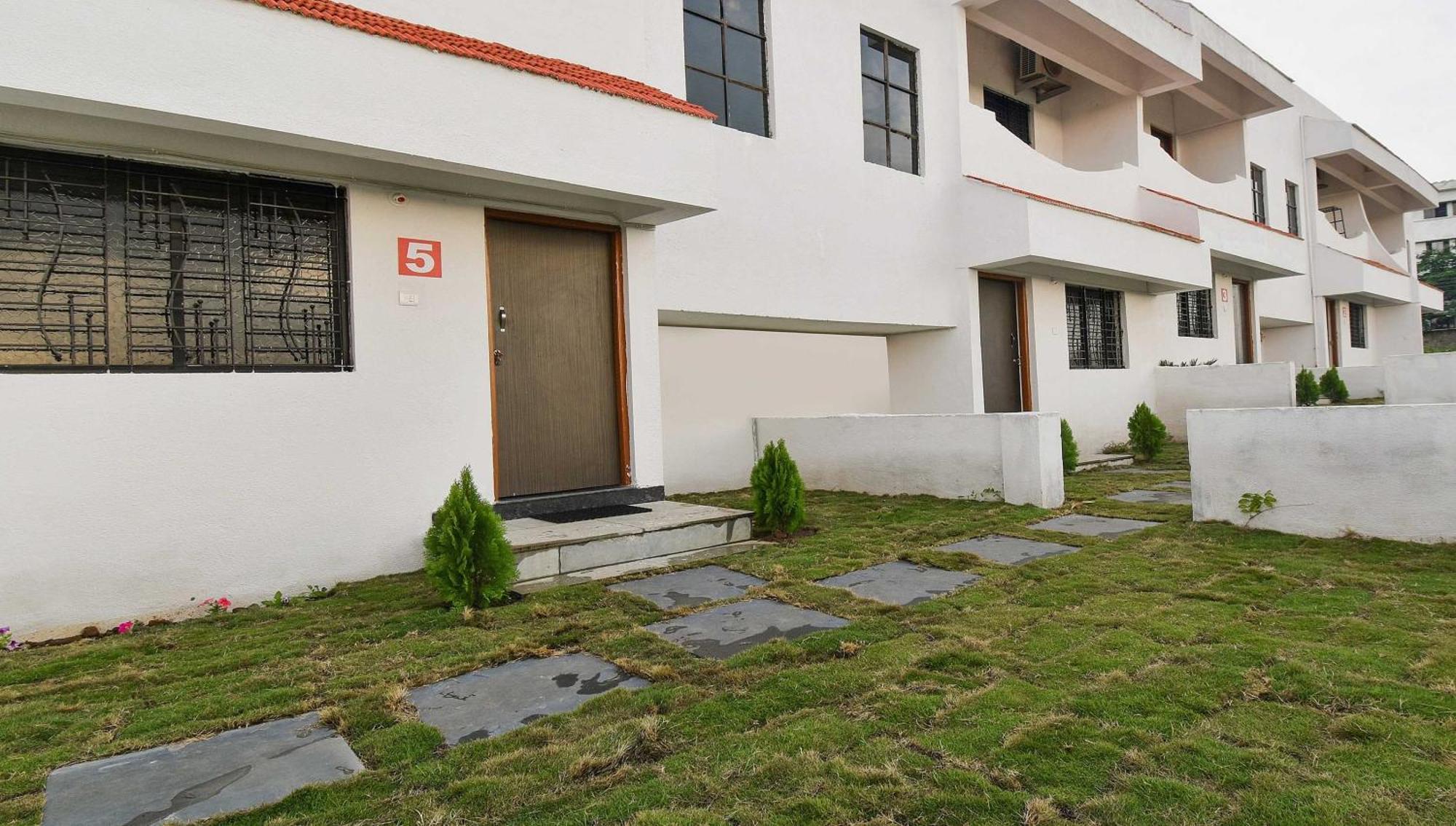 斯波特昂74801嘉年华度假村 Rāipur 外观 照片